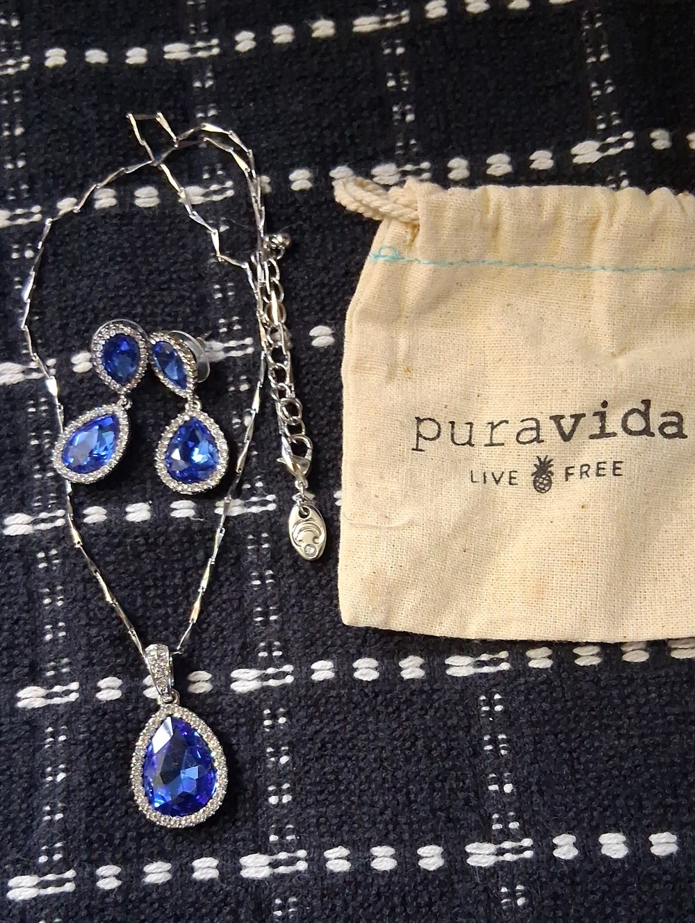 Pura Vida Royal Blue Teardrop Necklace and Earrings Set. USED 1 TIME..LIKE NEW